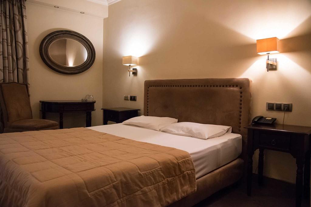 Hotel Maroussi Atenas Habitación foto